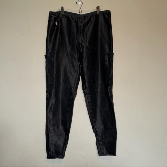 Skif Pants - Everyday Black Women's Jogger Pants with Elastic Waist